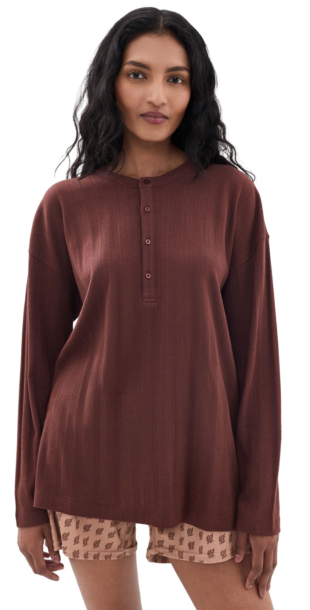 THE GREAT. The Slouch Sleep Henley Maroon 1