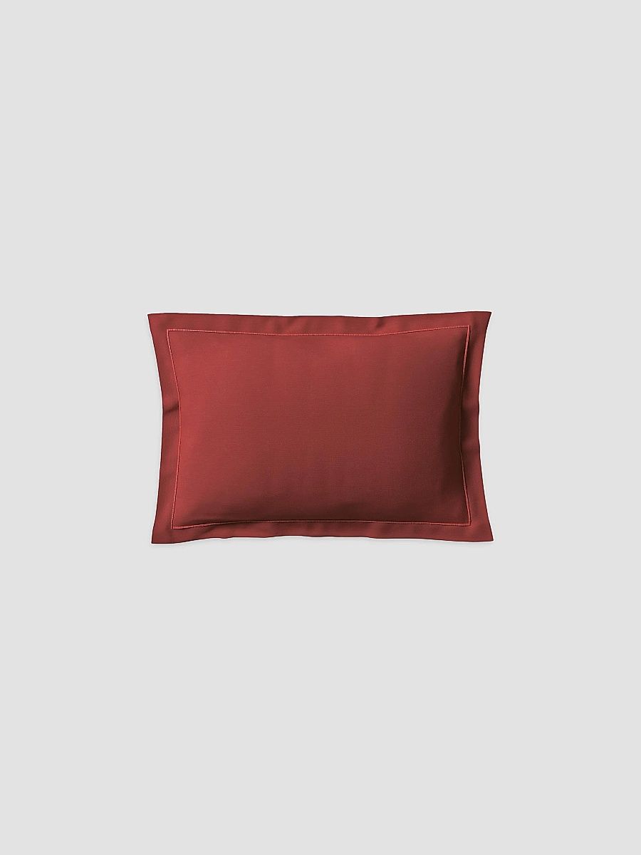 Vexin Iris Pillow Sham - Bourgogne - Size Standard