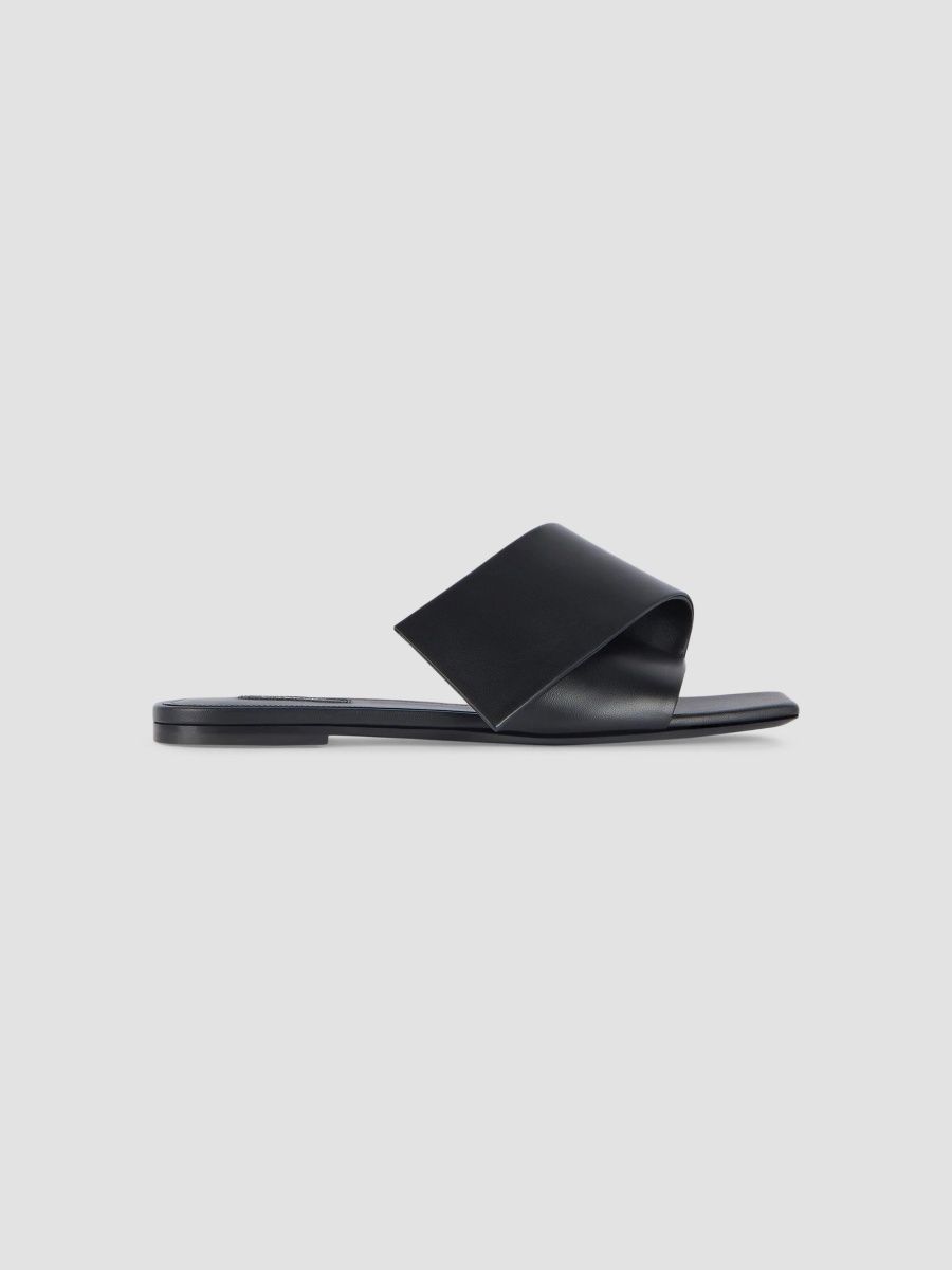 Givenchy Women's Sliced Square Flat Sandals in Leather - Black - Size 11