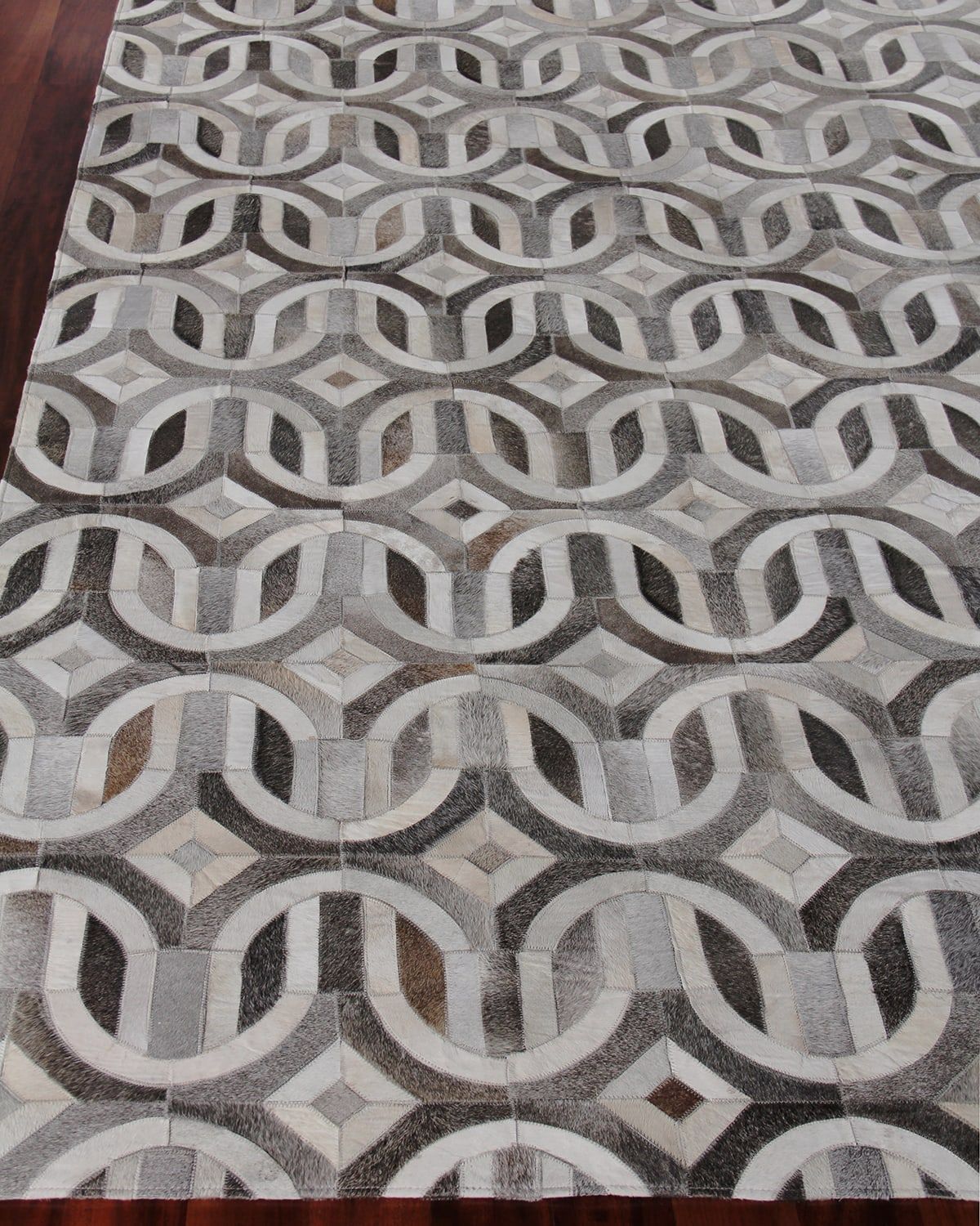 Barron Hairhide Rug, 8 & apos; x 11 & apos;