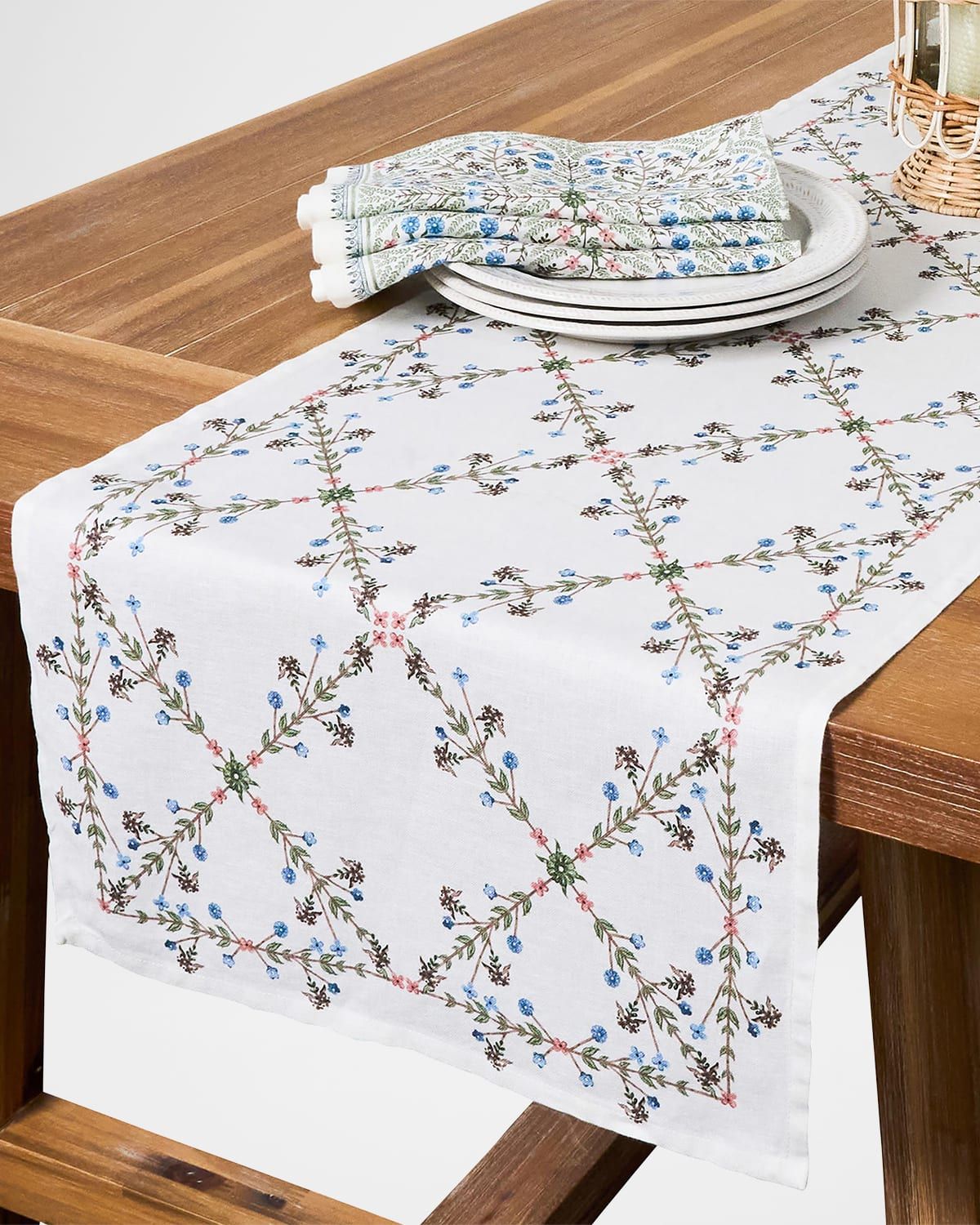 Villa Seville Table Runner, 18" x 90"
