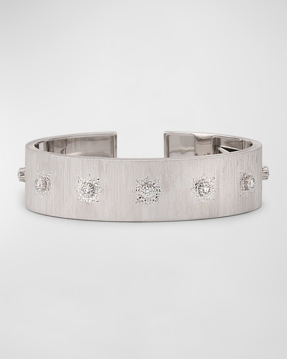 Macri Classica 18K White Gold Diamond Cuff, 15.5mm