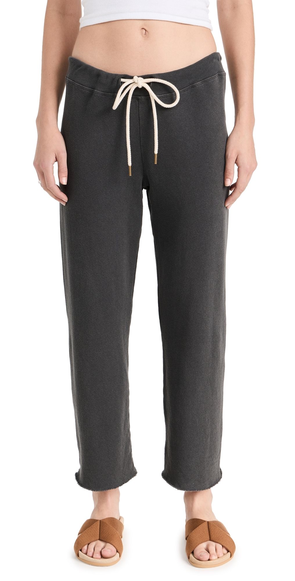 THE GREAT. The Wide Leg Cropped Sweatpants Washed Black 2