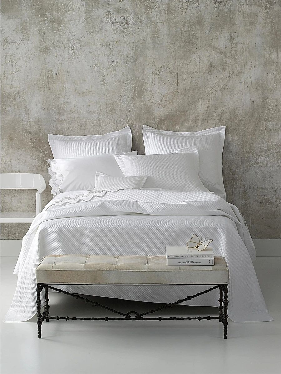 Matouk Alba Quilt & Sham Collection - Pool - Size European