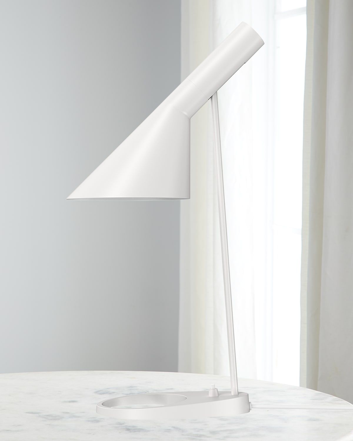 AJ 22" Adjustable Table Lamp