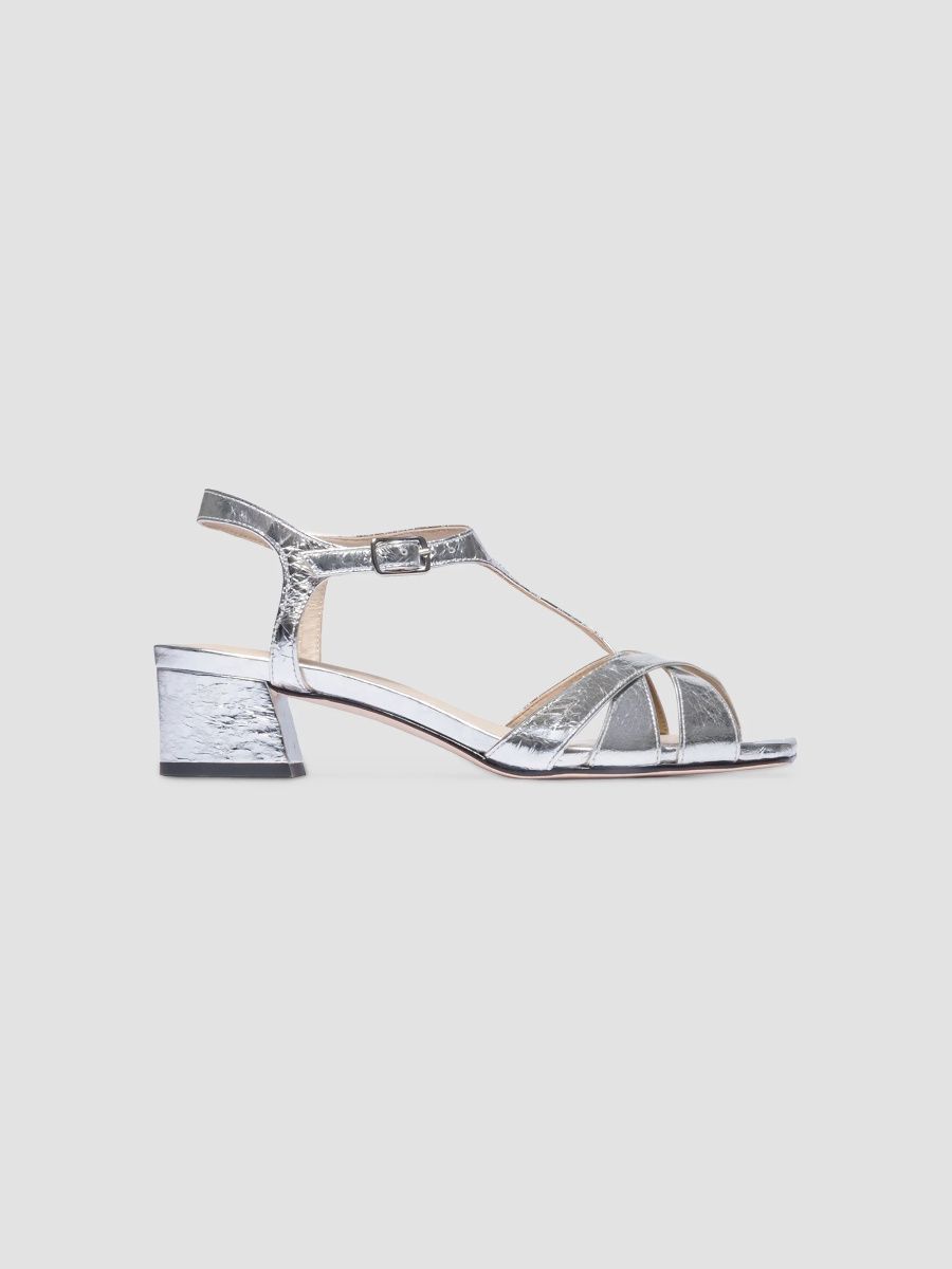 Bernardo Women's Jean Low Heel Sandals - Silver - Size 11