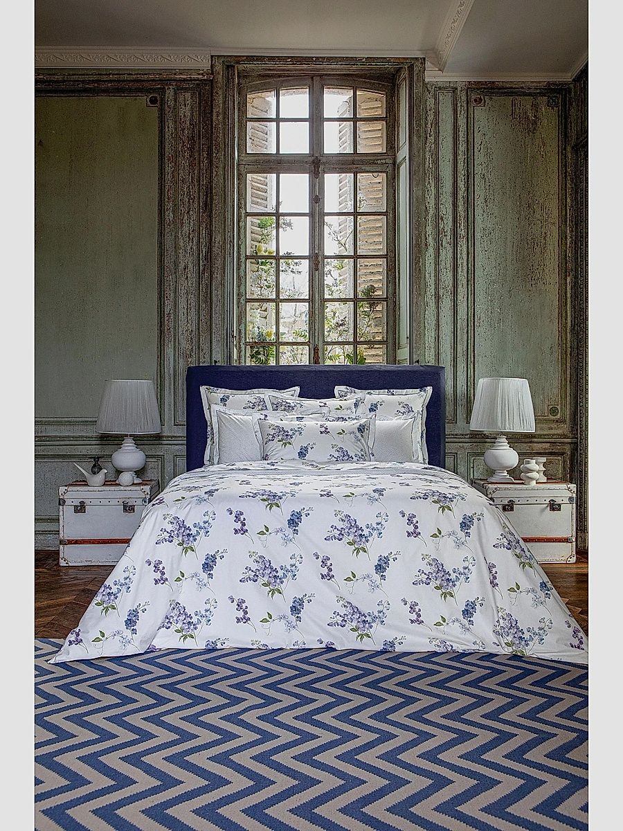 Charme Cotton Coverlet - Blue On White - Size Queen