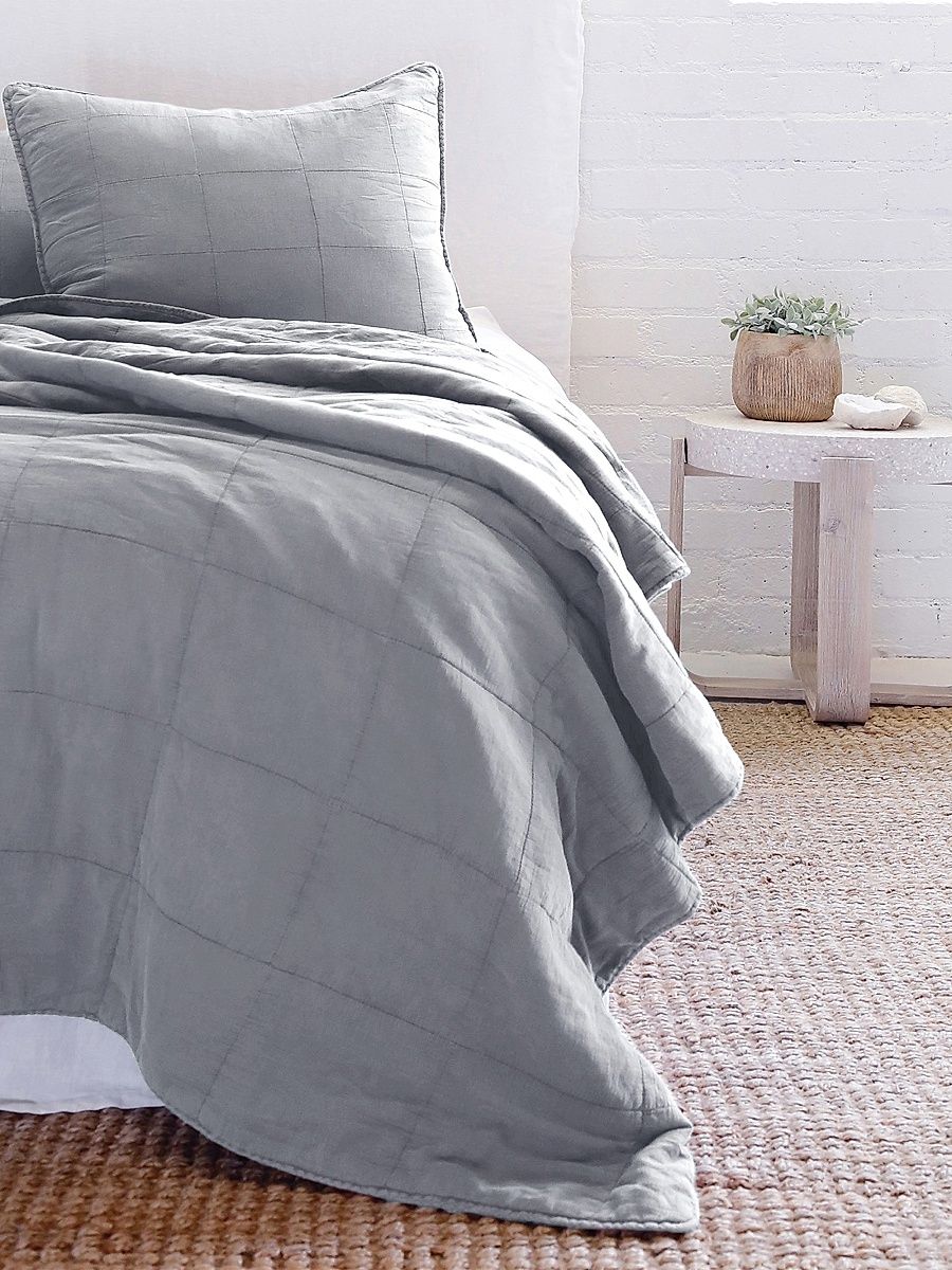 Antwerp Cotton Coverlet - Moss - Size European