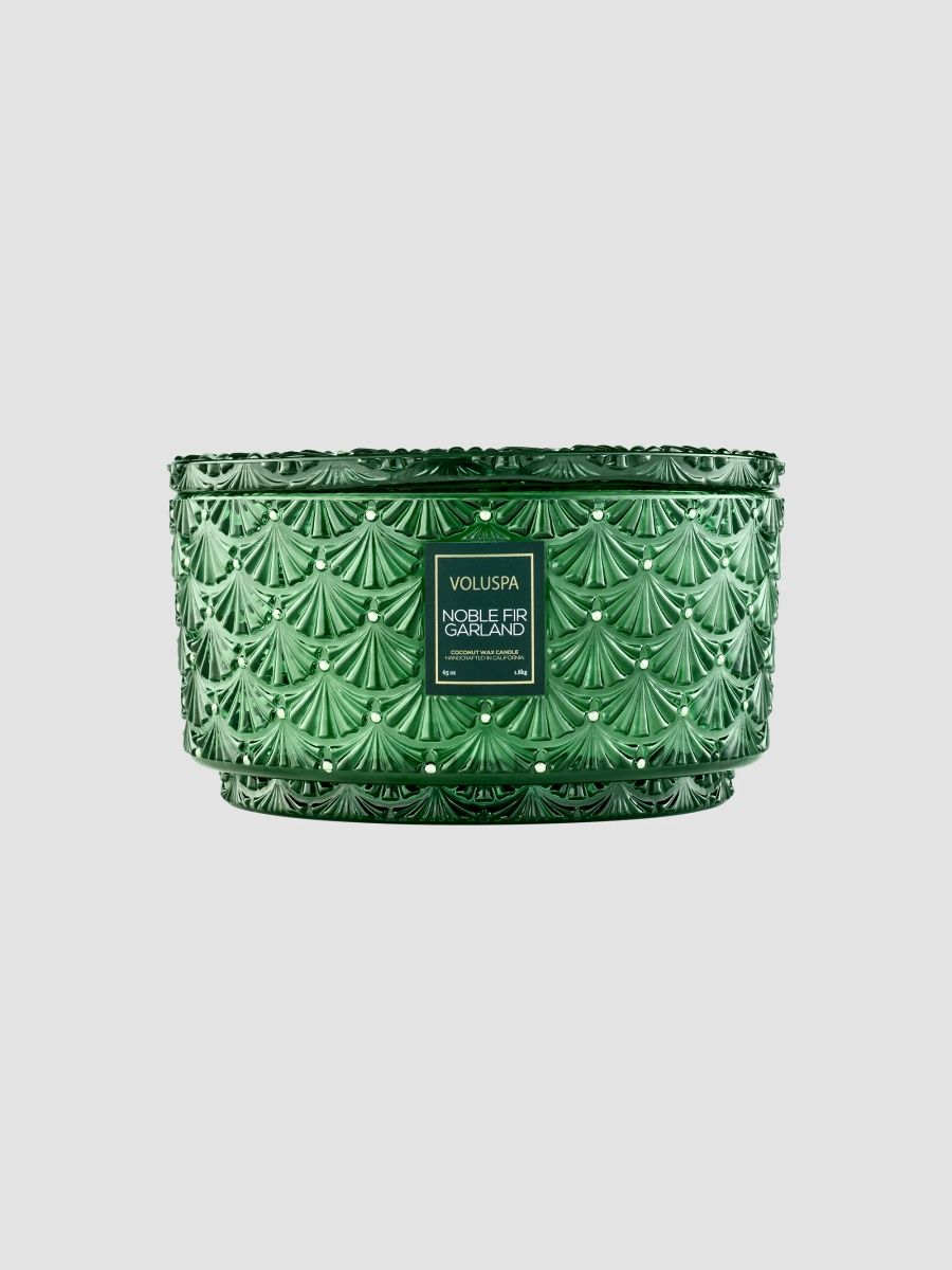 Voluspa Noble Fir Garland Centerpiece Candle
