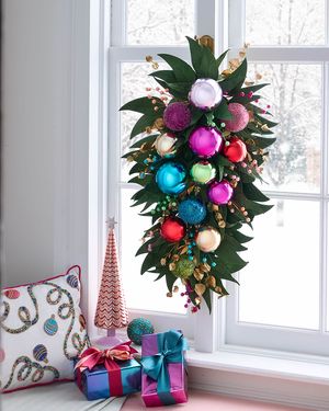 Bright Holiday Door Spray, 30"