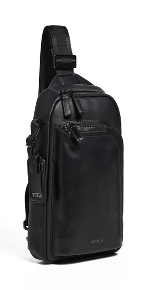 TUMI Gregory Sling Black Bombe One Size