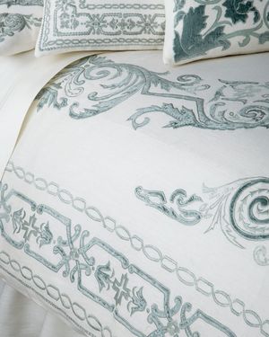 Aleksi Duvet Cover, Queen