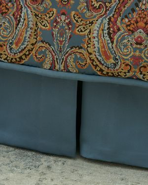 Rowen Box Pleated Dust Skirt, Queen