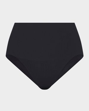 Undie-tectable Smoothing Briefs