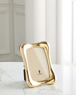 Anton Frame, 4" x 6"