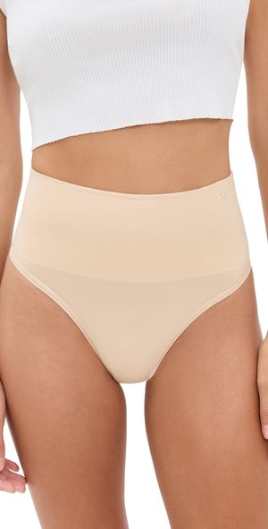Yummie Seamlessly Shaped Ultralight Thong Frappe L/XL