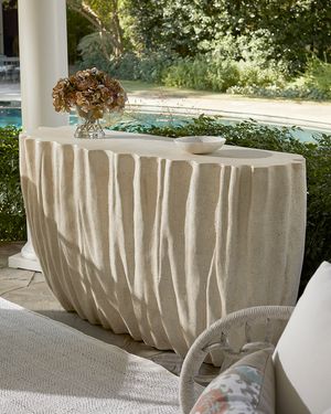 Ruffle Outdoor Console Table
