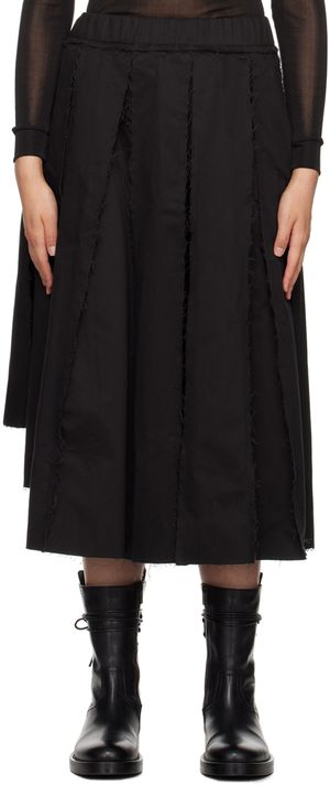 AIREI Black Pleated Midi Skirt