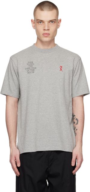 UNDERCOVER T-shirt gris à texte brodé