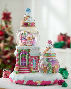 Gingerbread Holiday Home Snowglobe
