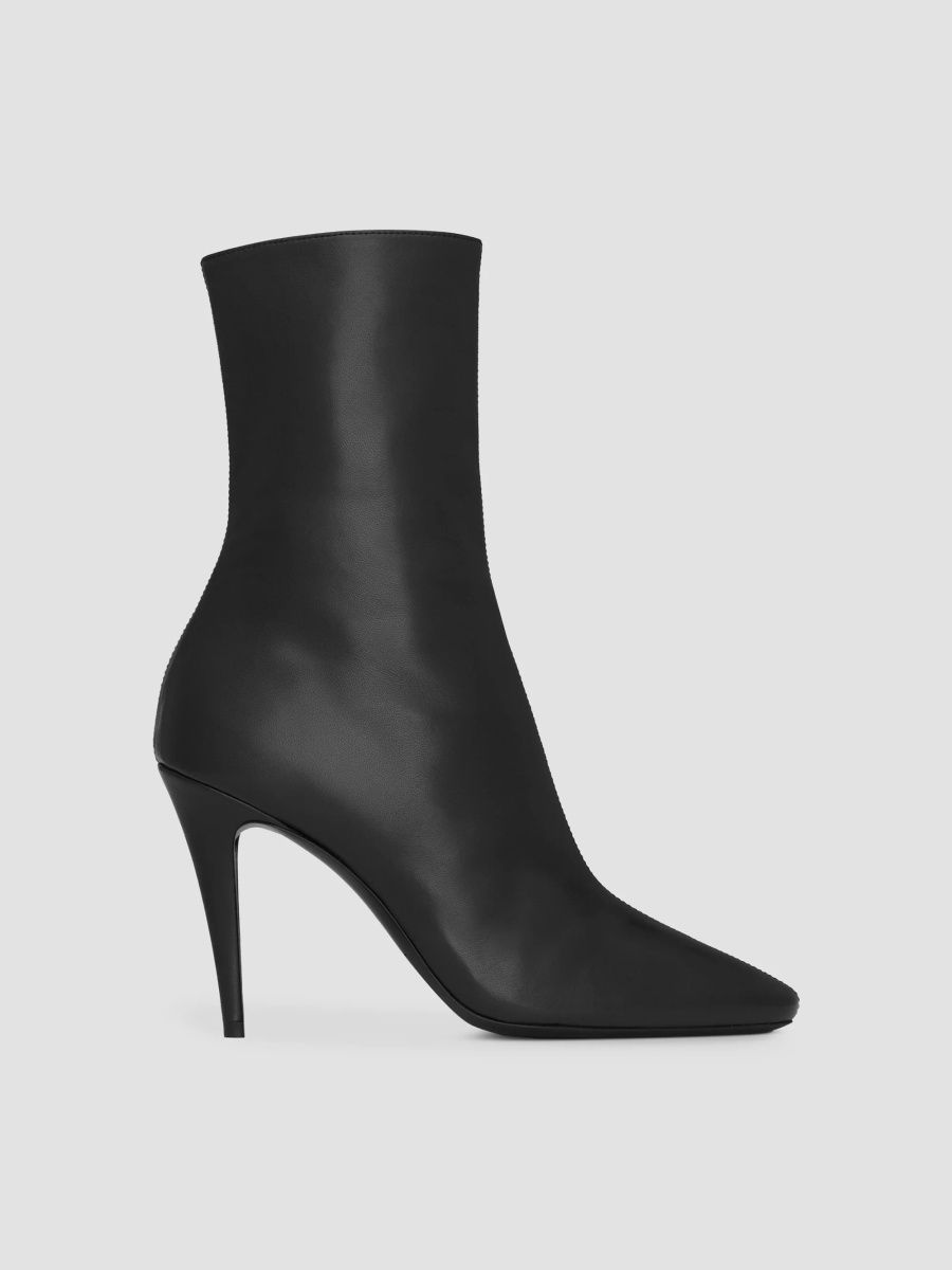 Saint Laurent Women's Capucine Booties in Smooth Leather - Black - Size 10.5