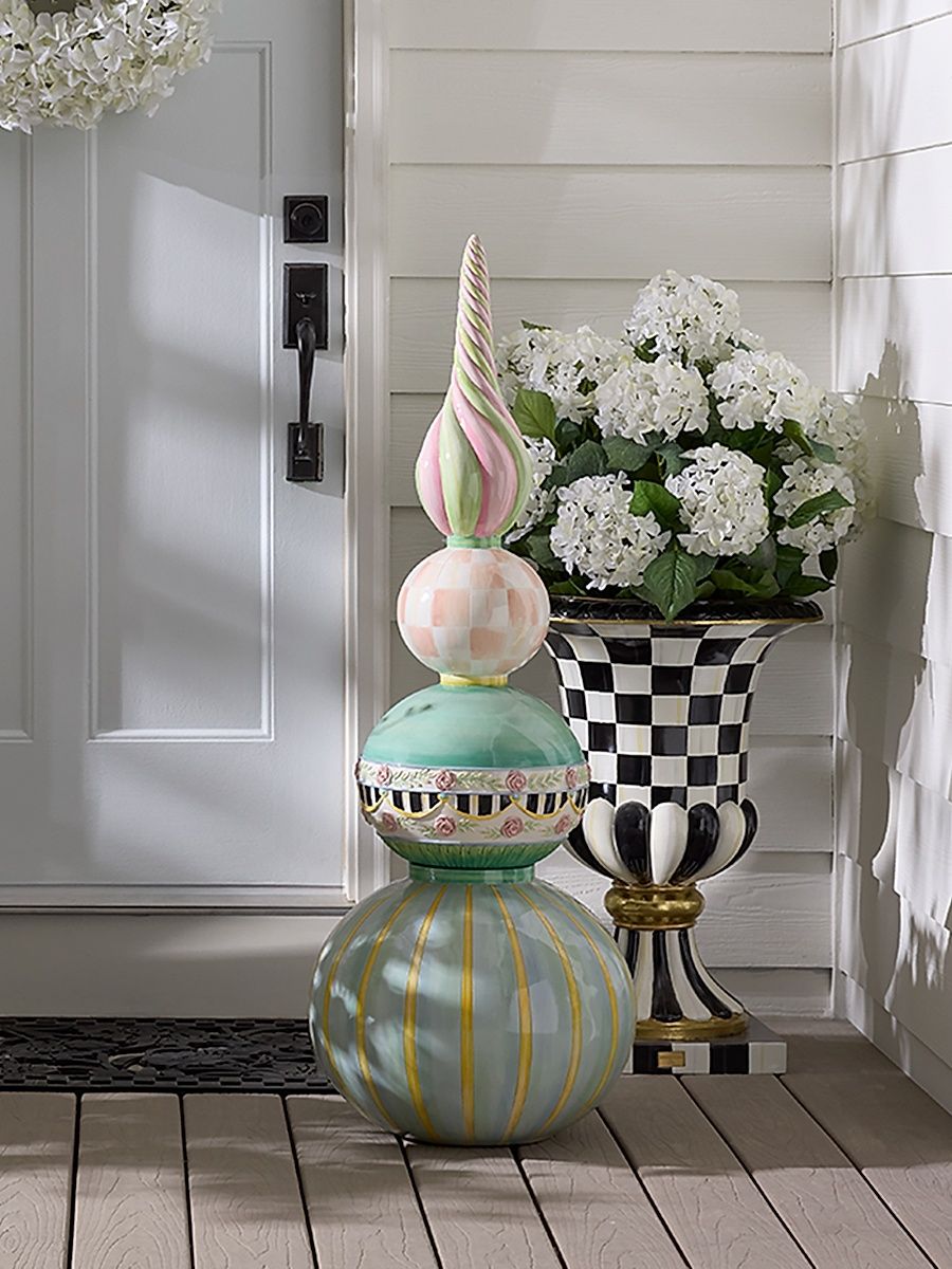 Rosy Meadow Trophy Topiary