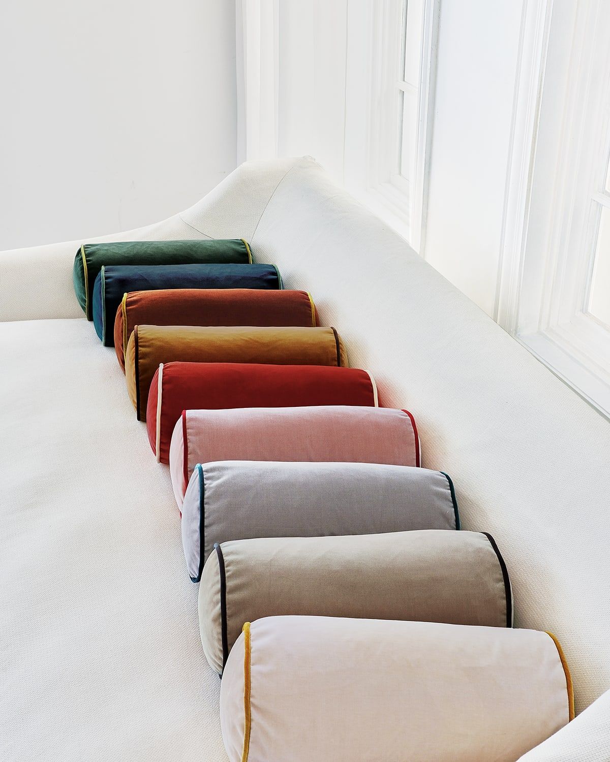 Uma Velvet Bolster
