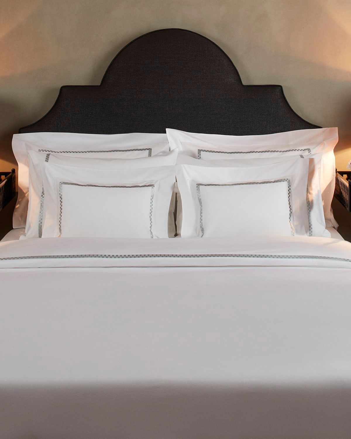 Suadiye Standard Shams, Set of 2