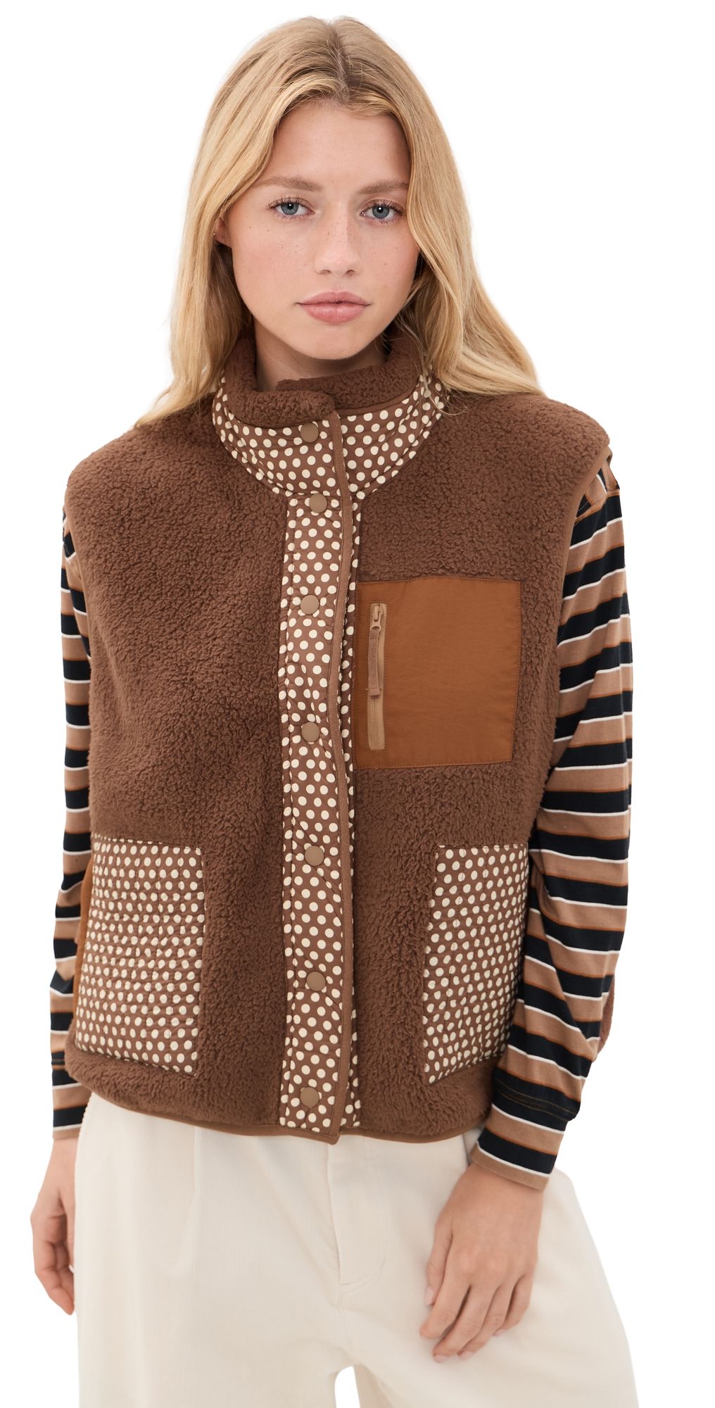 THE GREAT. Outdoors The Plush Crosswind Vest Hickory w/ Chocolate Dot S