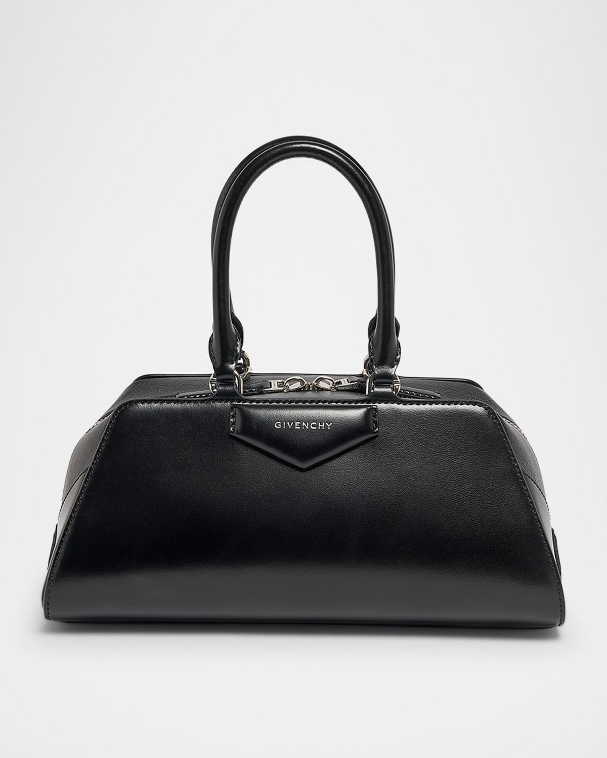 Antigona Small Top-Handle Bag in Leather