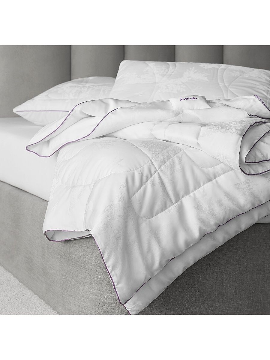 Milk Dreams Comforter & Pillow Collection - White - Size California King