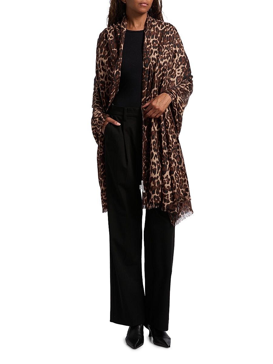Women's Leopard Cashmere Scarf - Light Caramel