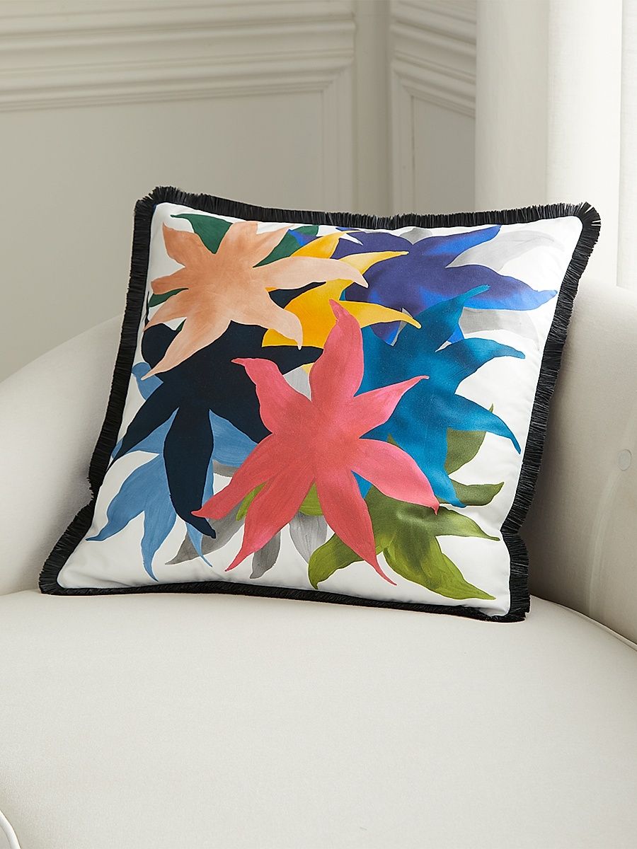 Iris Des Marais Craie Cushion
