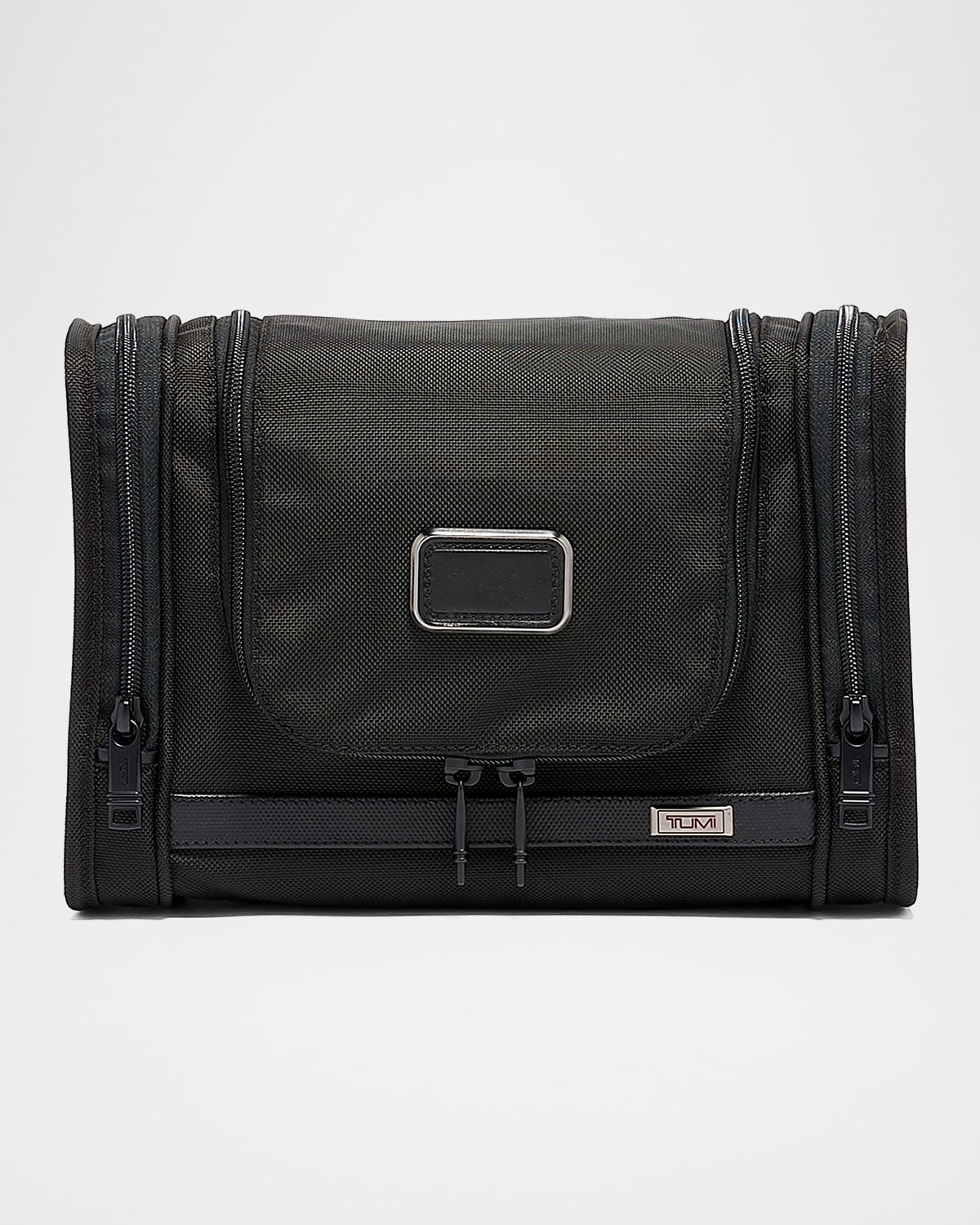 Alpha 3 Hanging Travel Kit