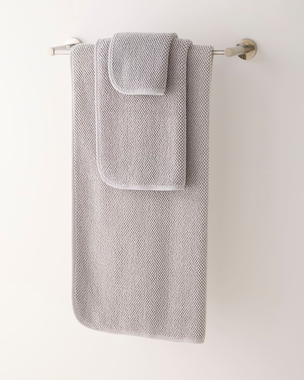 Pearls Bath Towel