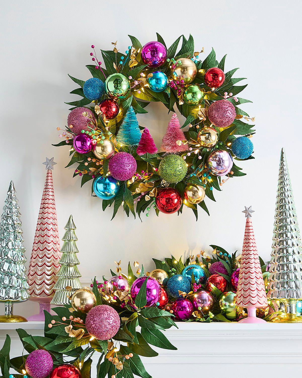 Pre-Lit Bright Holiday Wreath, 28"