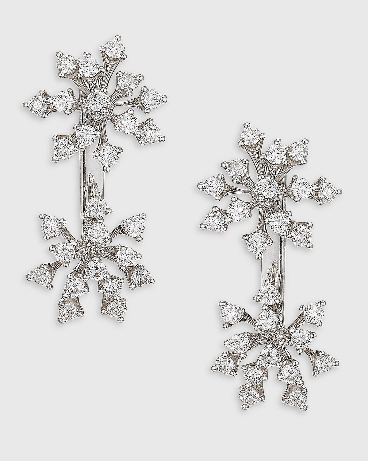 Luminous 18K White Gold Diamond Stud Earrings