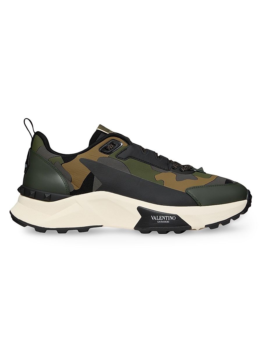 Men's Low Top True Act Camouflage Sneakers in Rubberized Fabric - Size 7