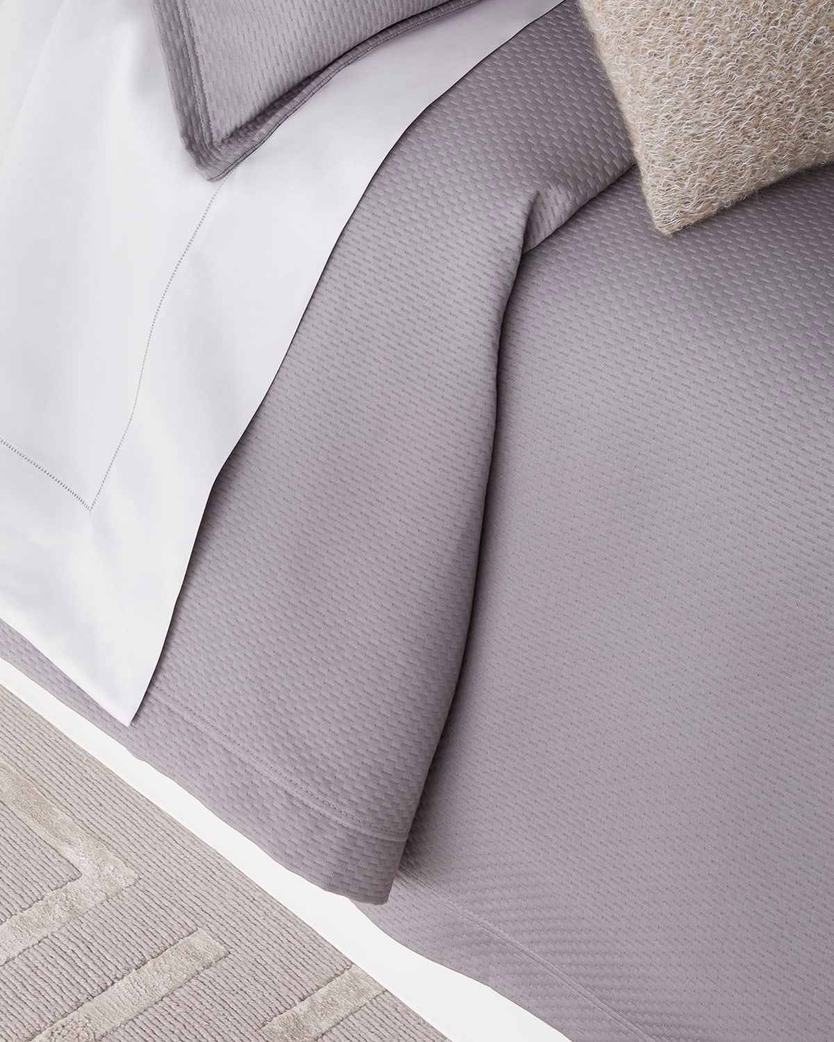 Perrio Matelasse King Coverlet