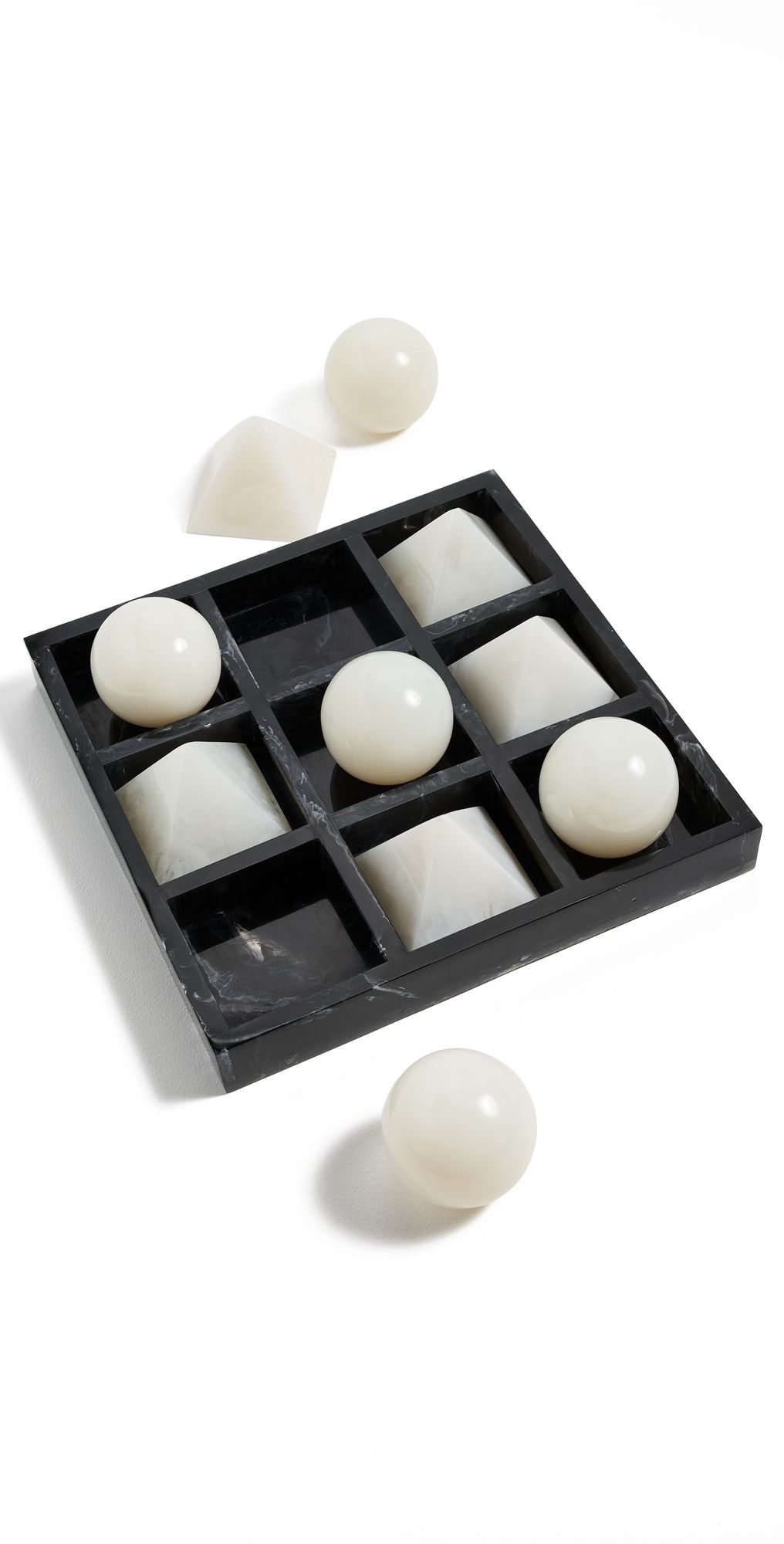 Jonathan Adler Mustique Tic Tac Toe Set - Black/White Black/White One Size