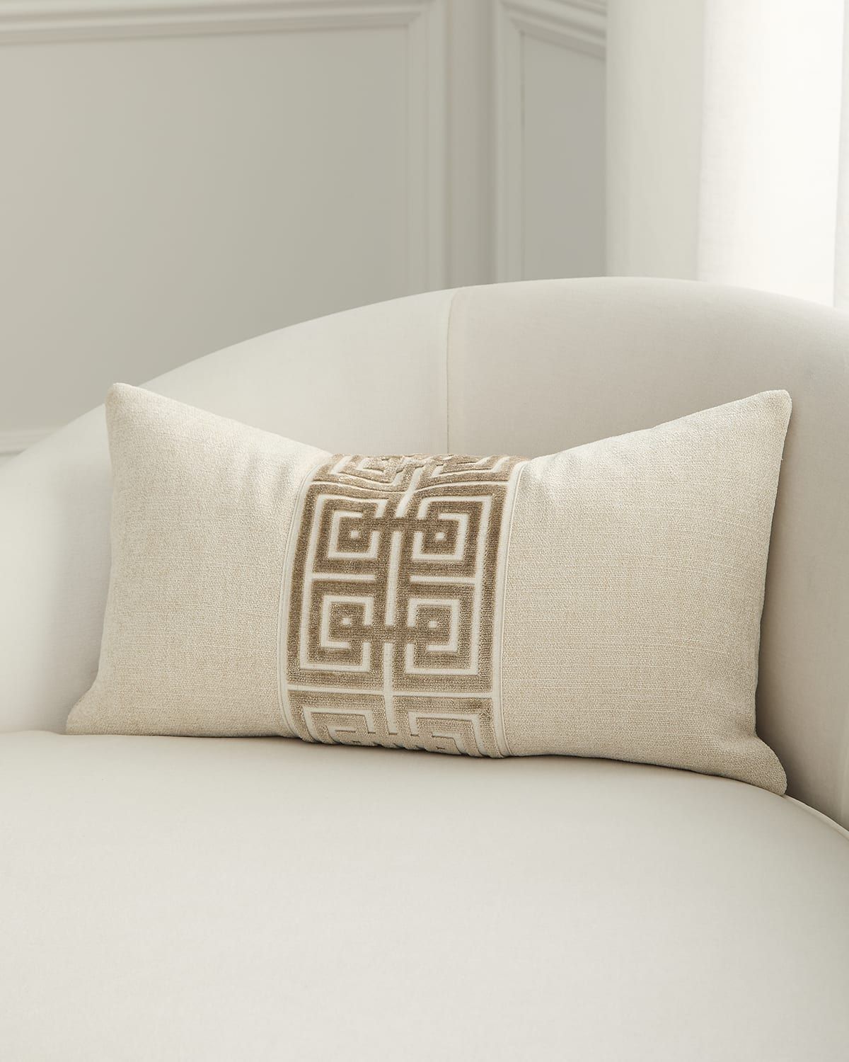 Terus Lumbar Pillow, 14" x 24"