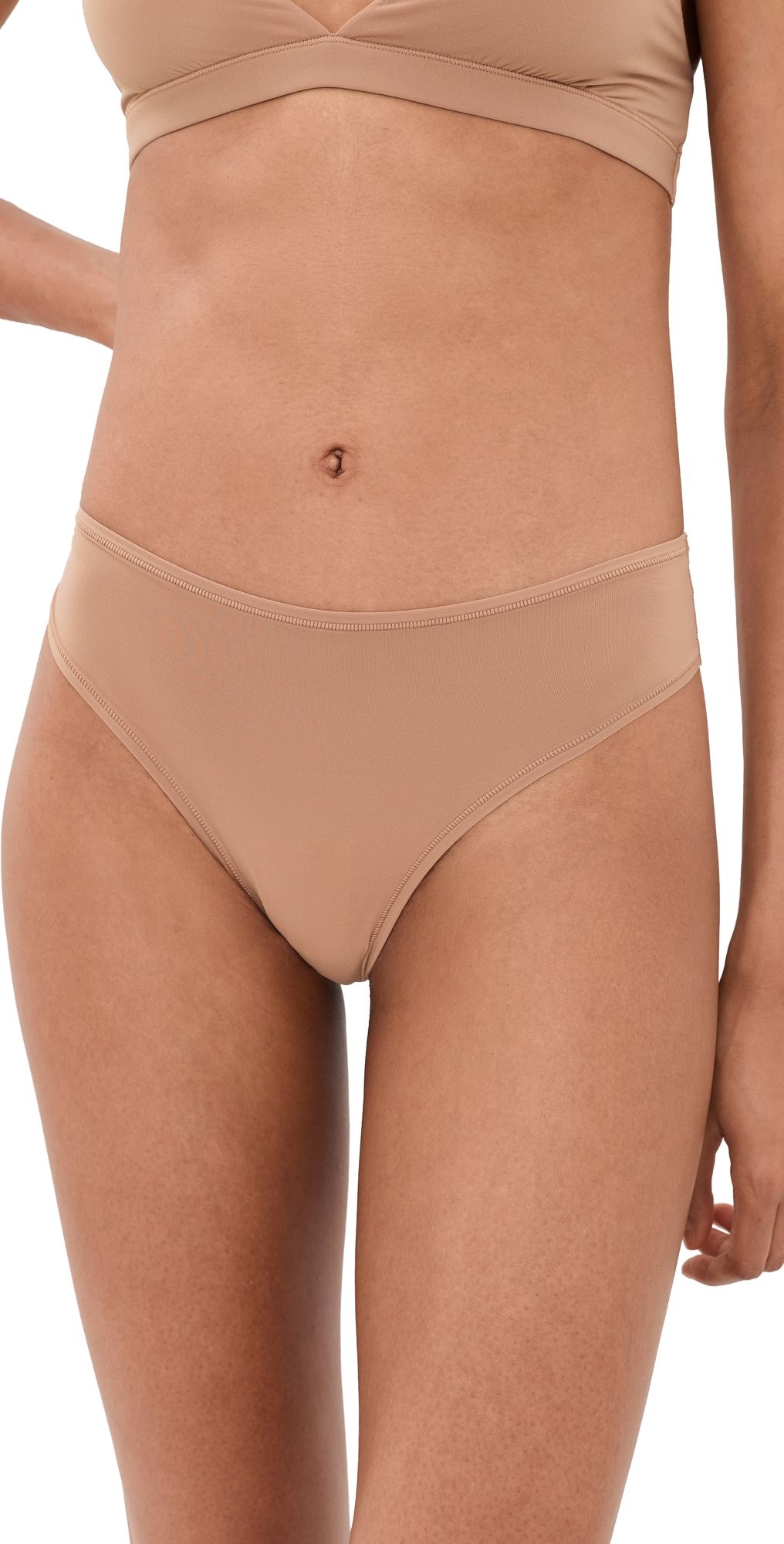 SKIMS Thong Sienna L