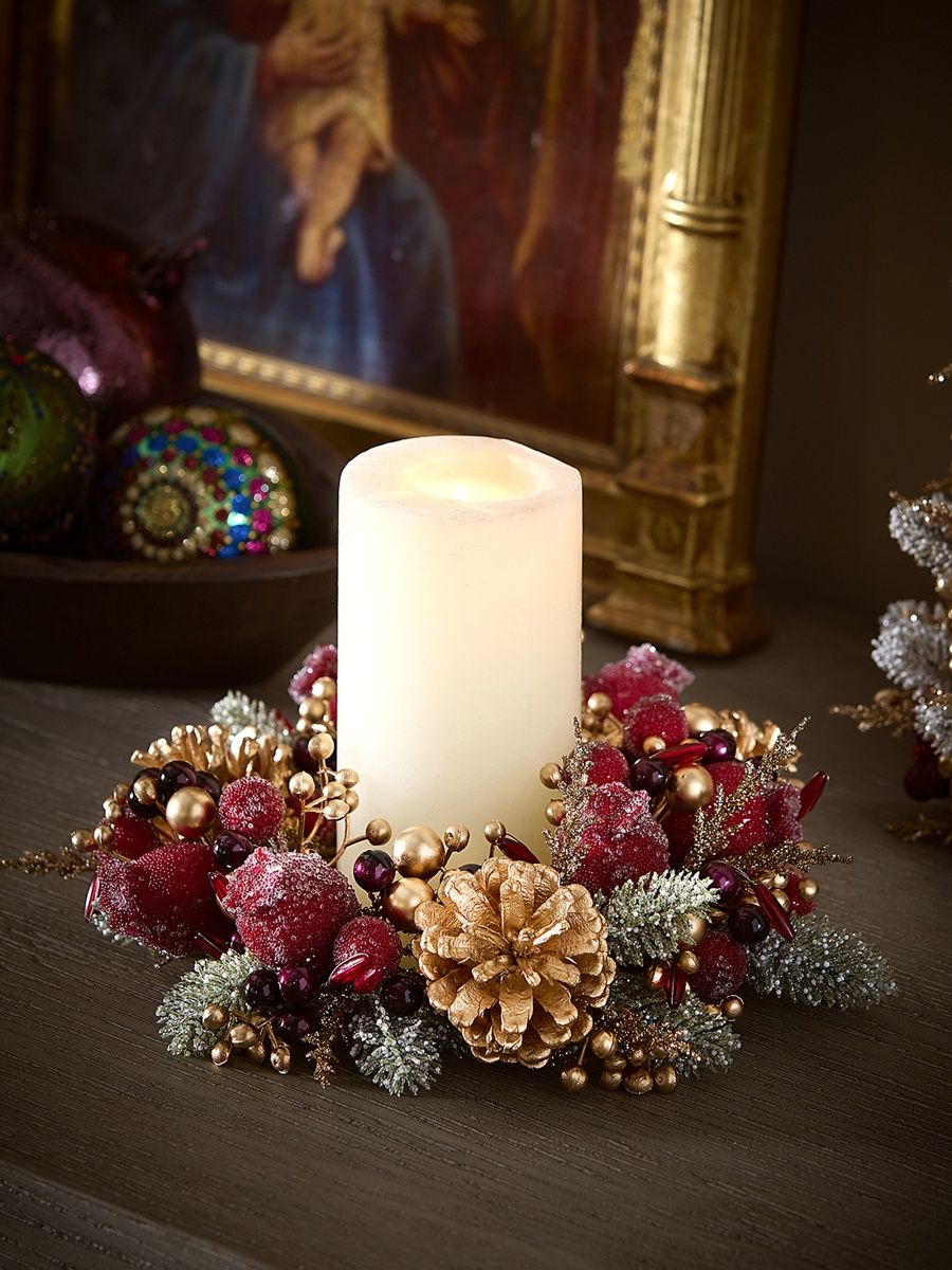 Glittering Garnet Candle Wreath