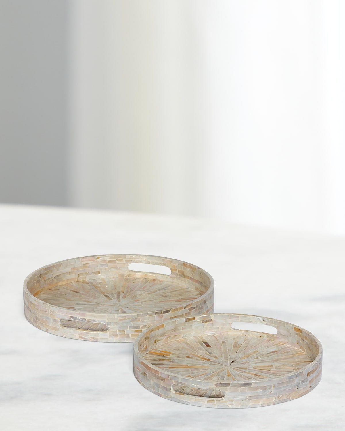 Capraia Coast Round Mother-of-Pearl Decorative Trays, Set of 2