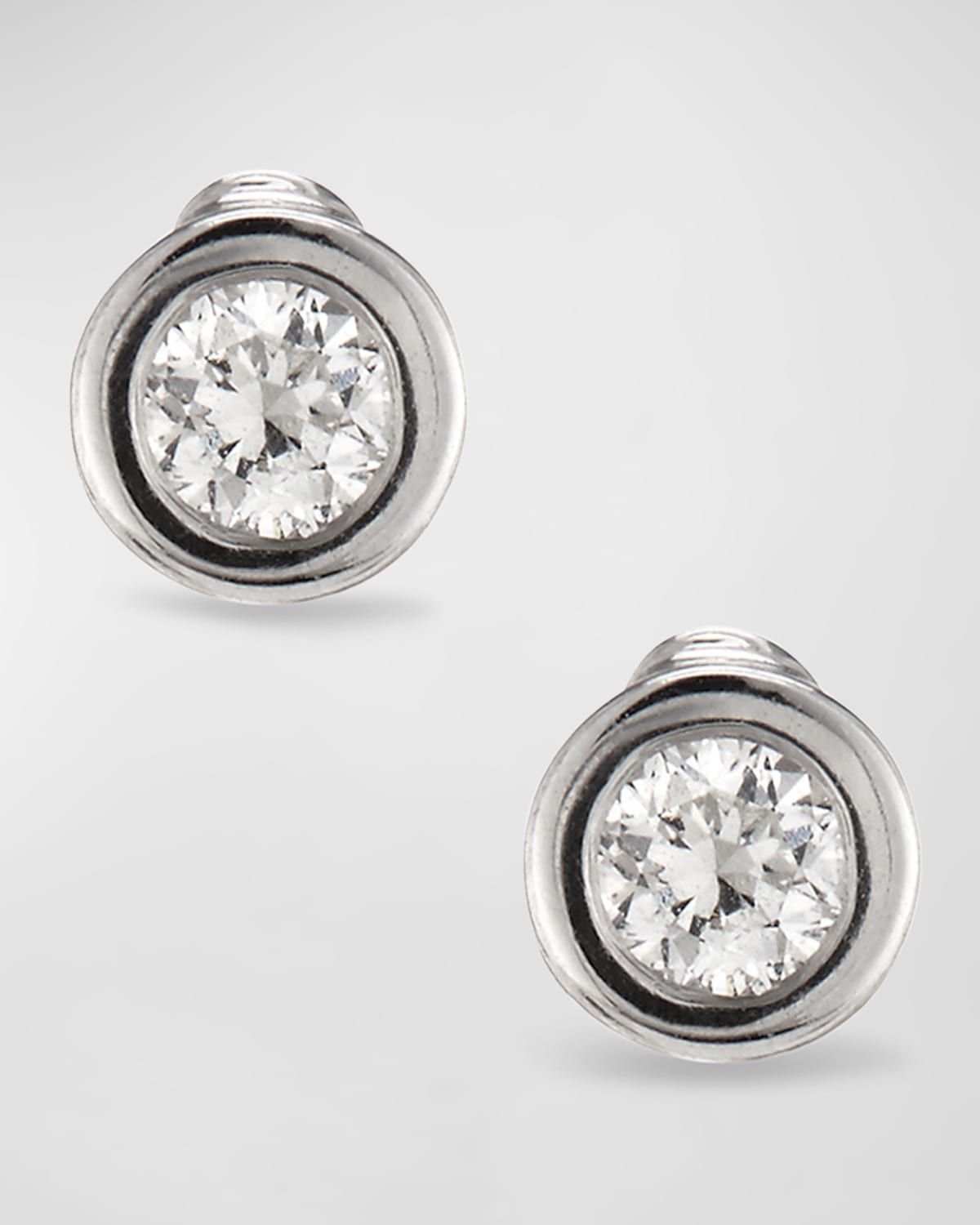 18k Gold Diamond Stud Earrings