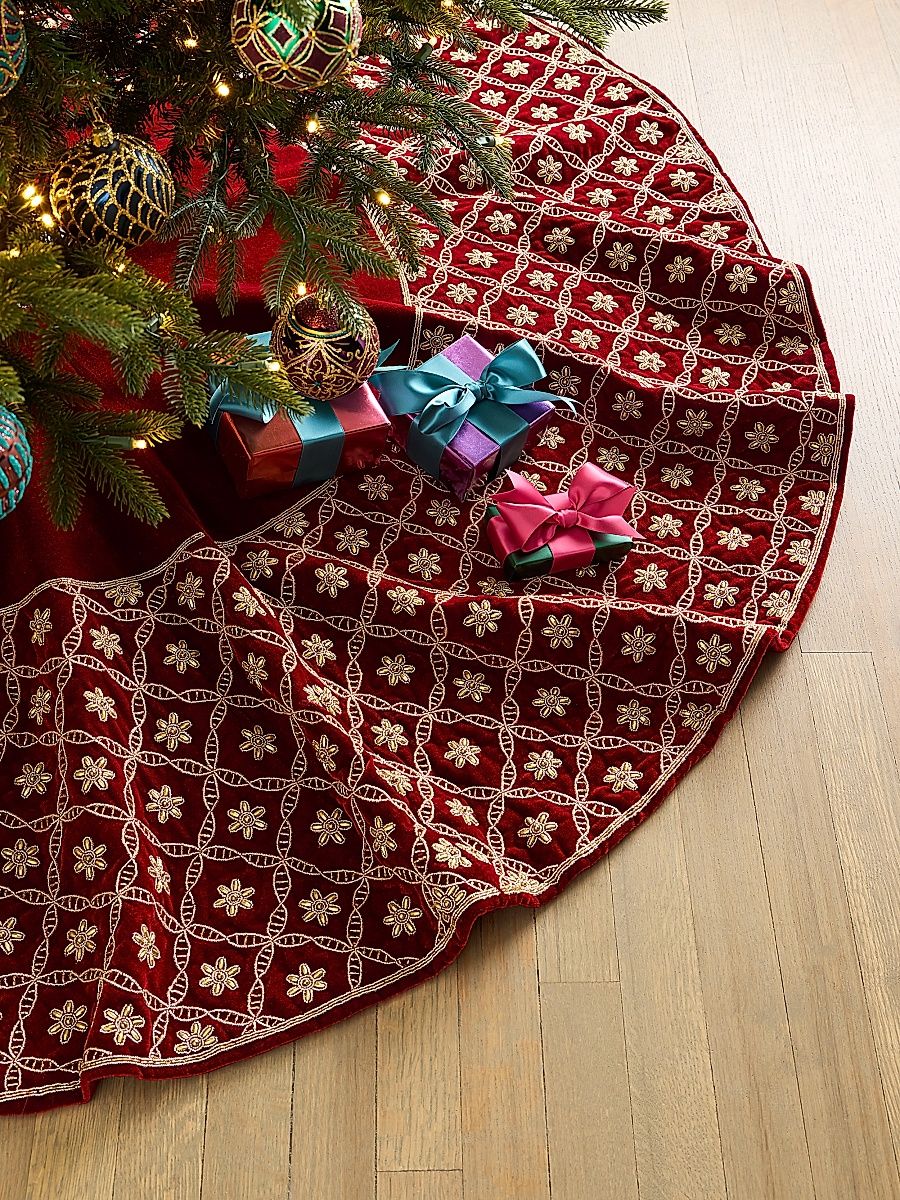 Sudha Pennathur Golden Flower Embellished Tree Skirt