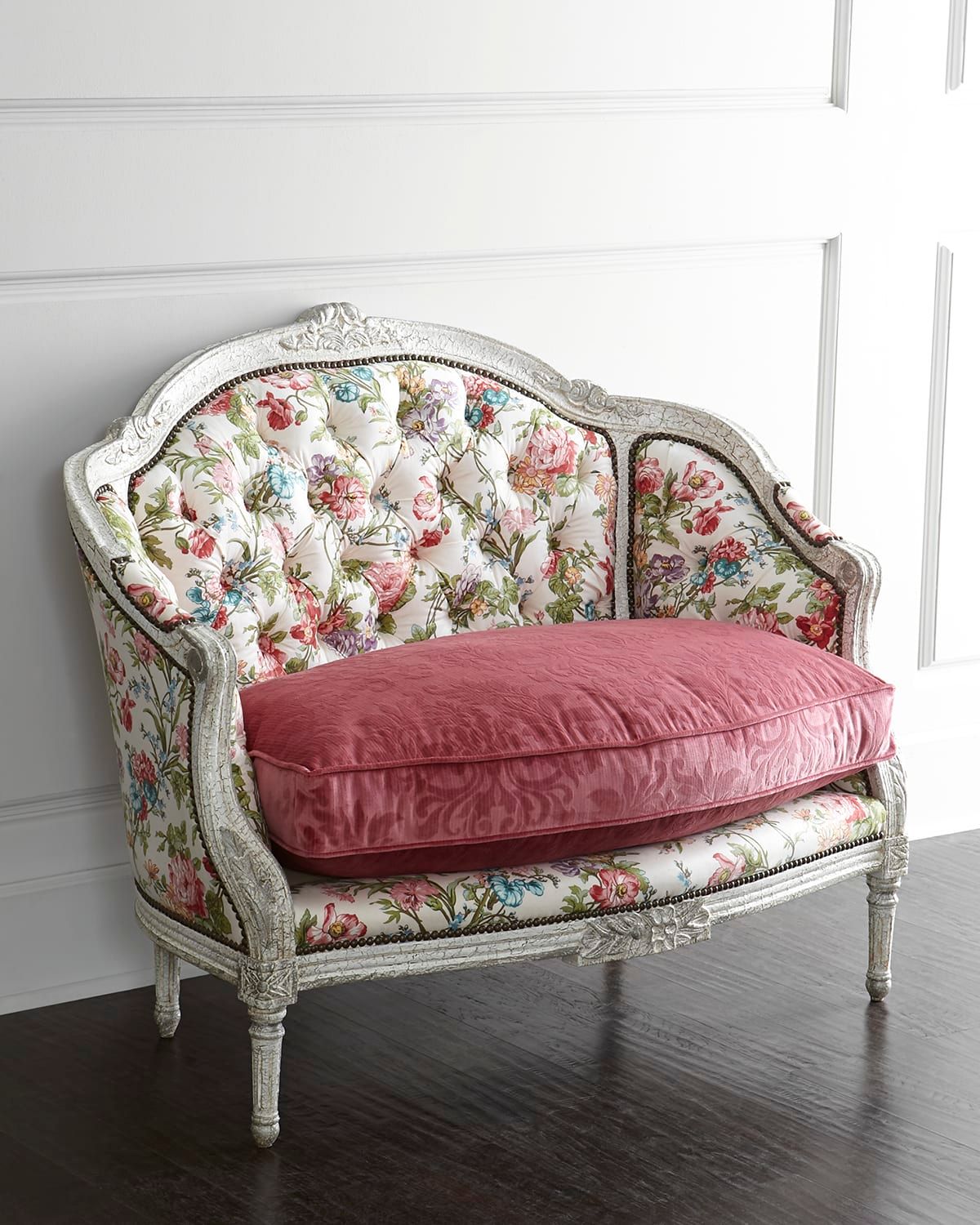 Belclaire Settee