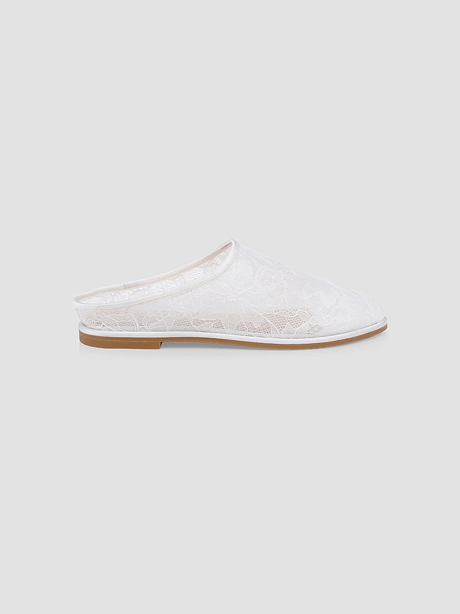 Badgley Mischka Women's Yumi Floral Lace Mules - White Lace - Size 11