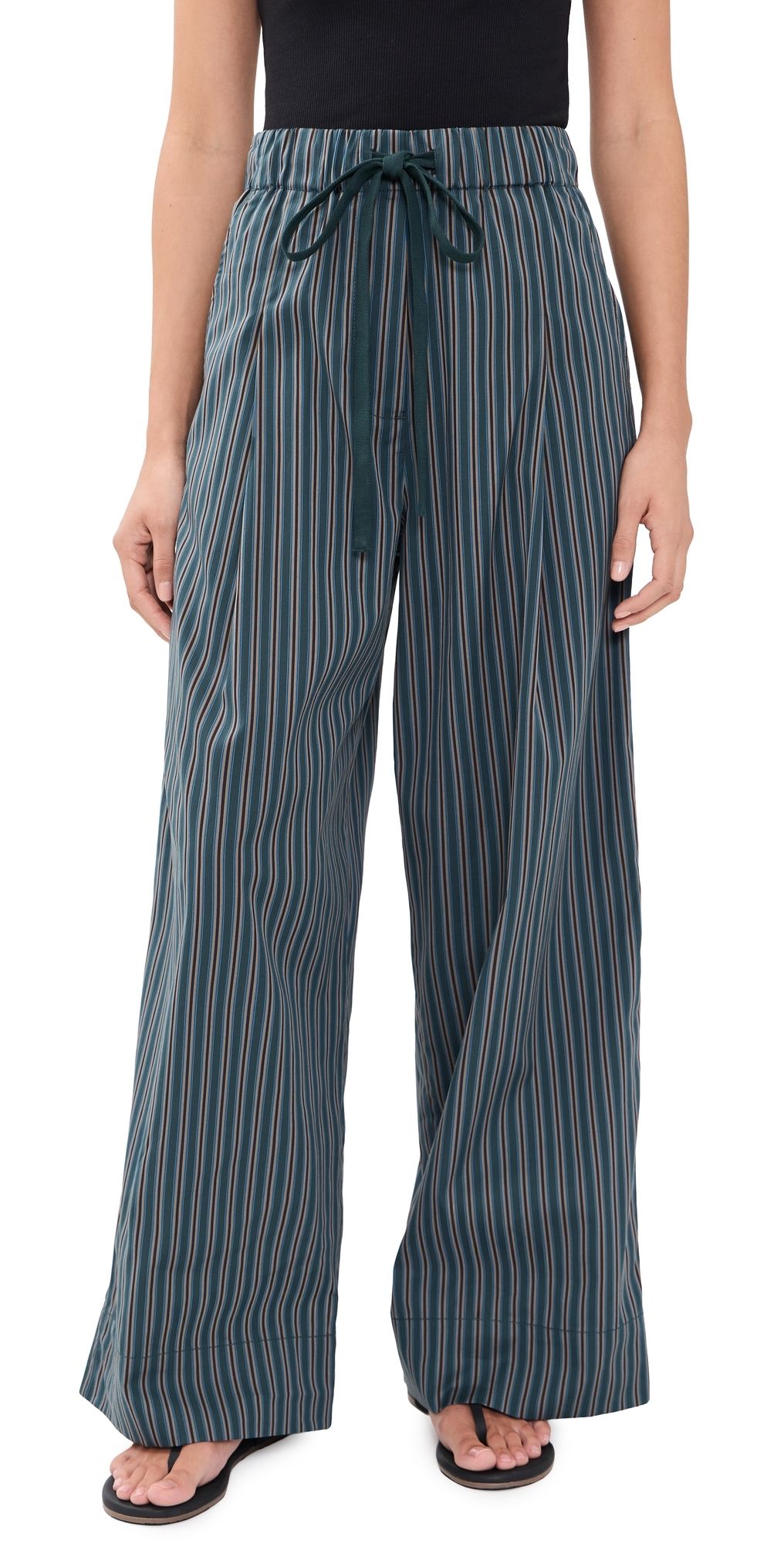 A. L.C. James Pants Carbon Blue Multi M