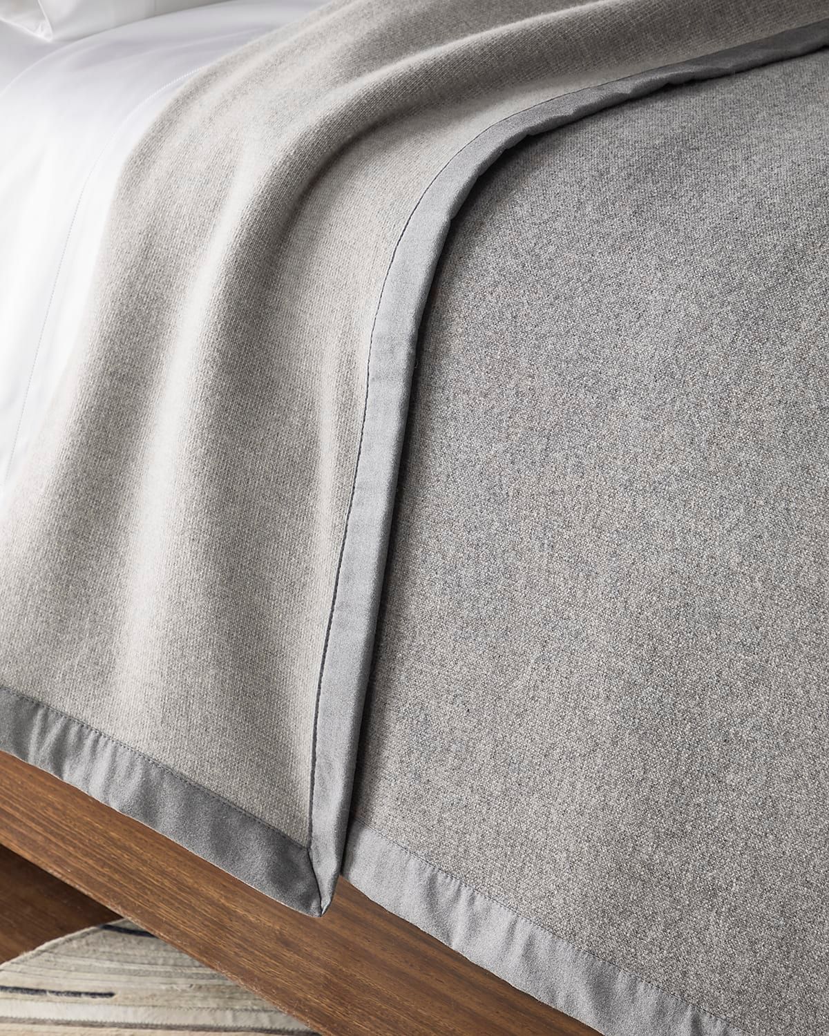 Nerino King Blanket, 120" x 94"